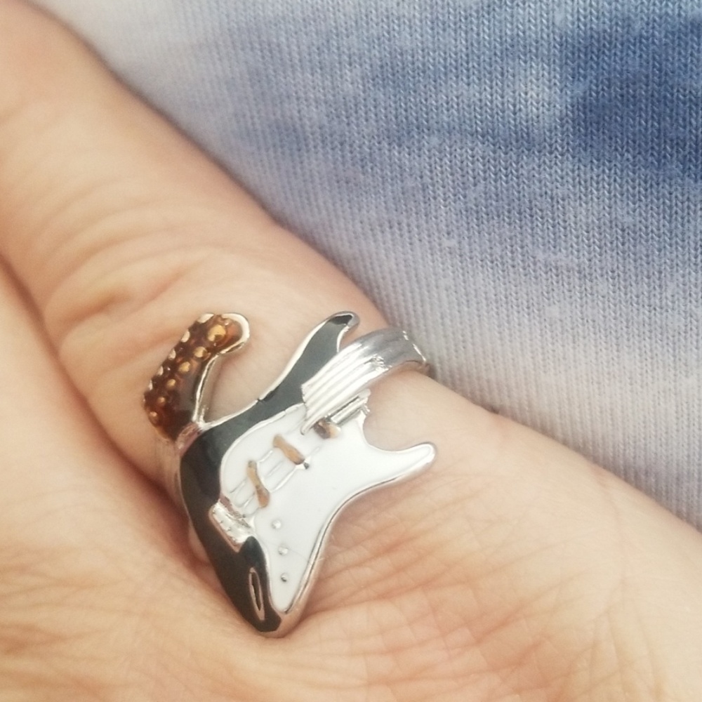 Guitar ring!